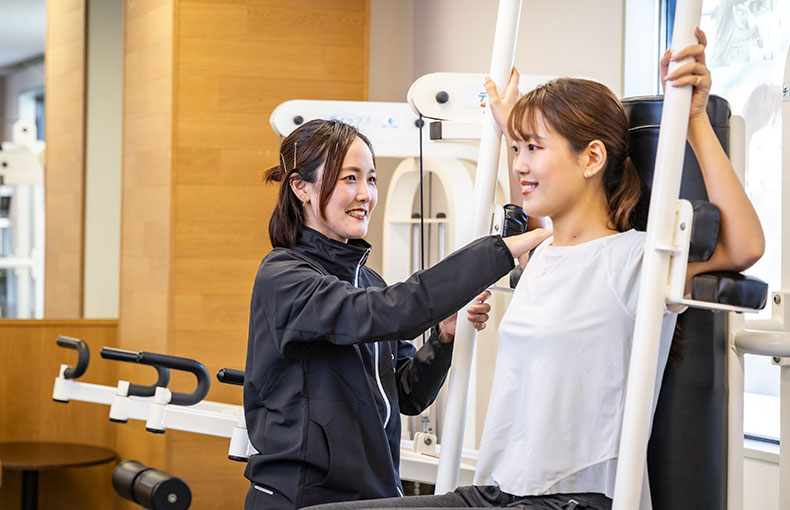 シーテッドチェスト